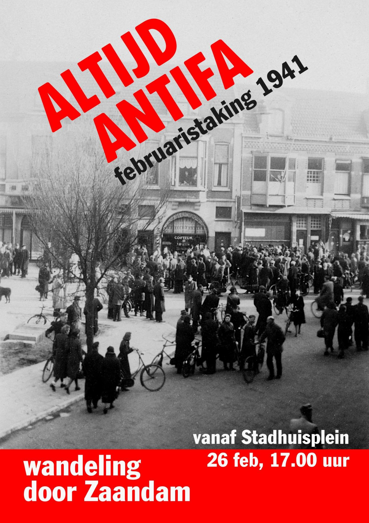 Historisch beeld uit 1941 van honderden Zaankanters op de Dam.